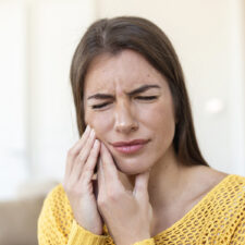 How Long Does It Take to Fix a Cracked Tooth?