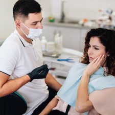 Do You Need an Emergency Dentist? Symptoms That Require Immediate Care