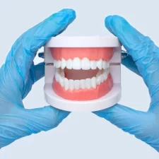 What Should You Expect When Getting Dentures for the First Time?